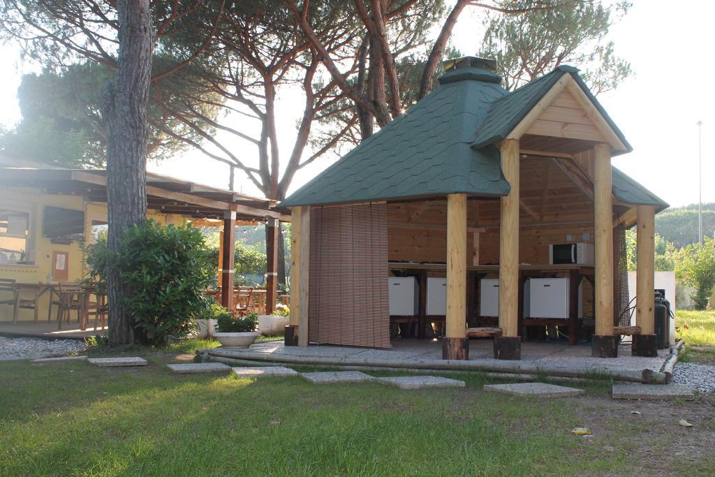 Camping Dolce Sole Марина ди Маса Екстериор снимка